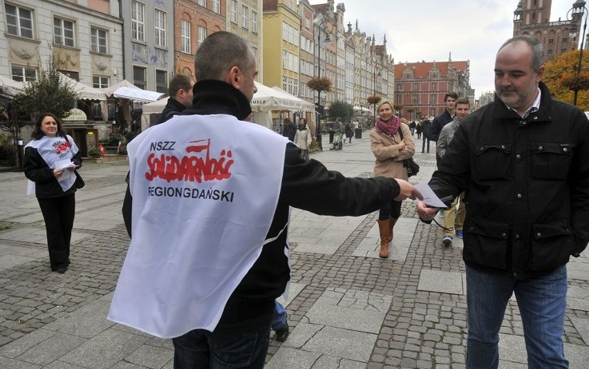 Pikieta Solidarności przed hotelem Radisson Blu w Gdańsku [ZDJĘCIA]