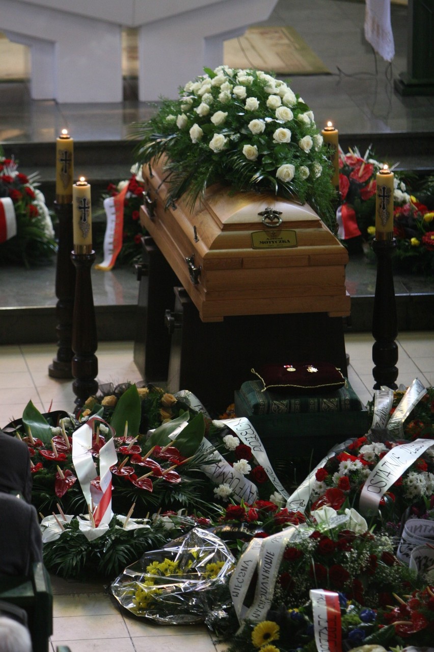 Pogrzeb senatora Antoniego Motyczki [ZDJĘCIA]