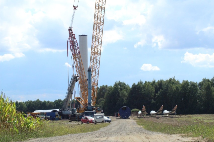 Farma wiatrowa w gminie Łęczyce. Prace trwają |FOTO