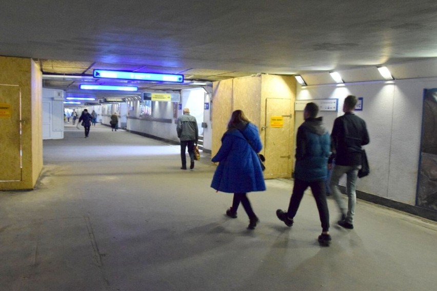 W czwartek 3 listopada zamkną część tunelu pod dworcem kolejowym w Kielcach. Zobacz zdjęcia 