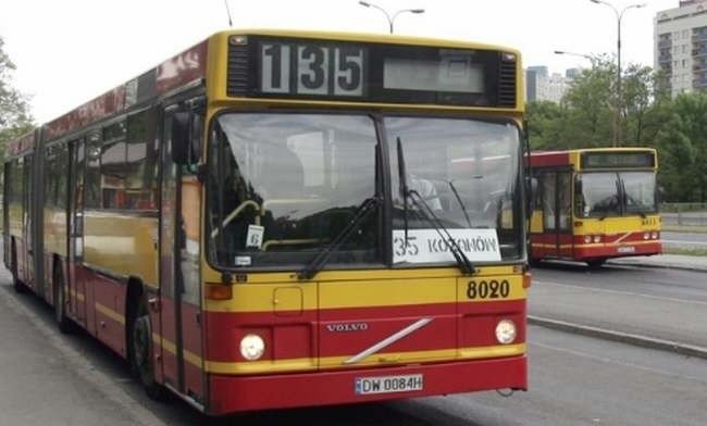 Wrocławianie walczą o autobus 135 (PODPISZ PETYCJĘ ONLINE) | Gazeta  Wrocławska