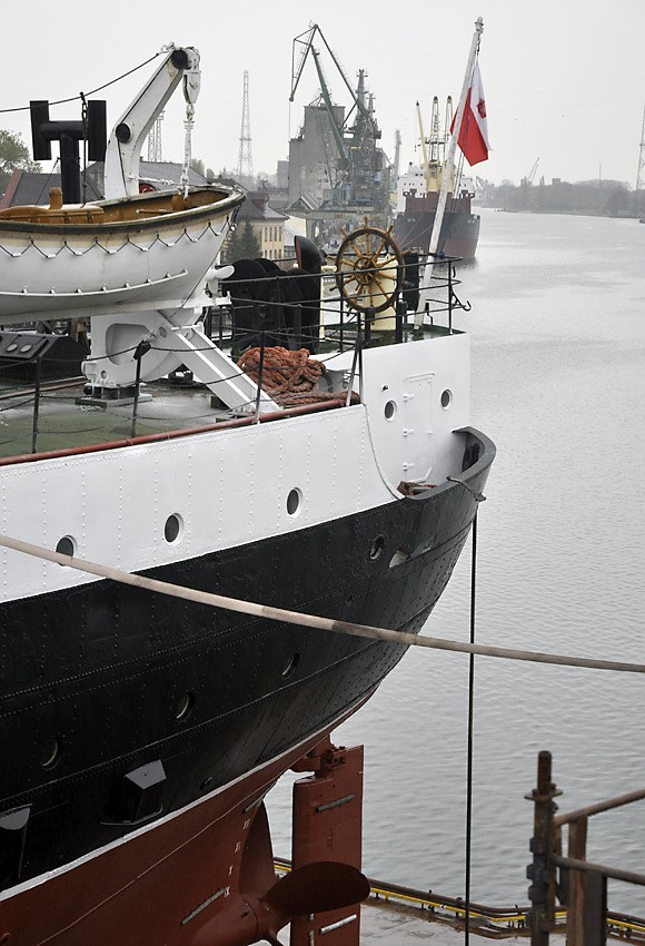 Remont Sołdka w gdańskiej stoczni (zdjęcia)