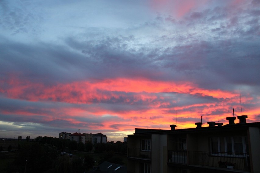 Piękne październikowe niebo nad Wieluniem 05.10.2022