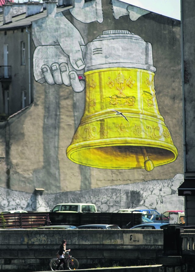 Mural autorstwa Blu przy ul. Józefińskiej 3
