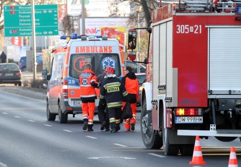 Wrocław: pijany w sztok kierowca passata staranował cztery auta