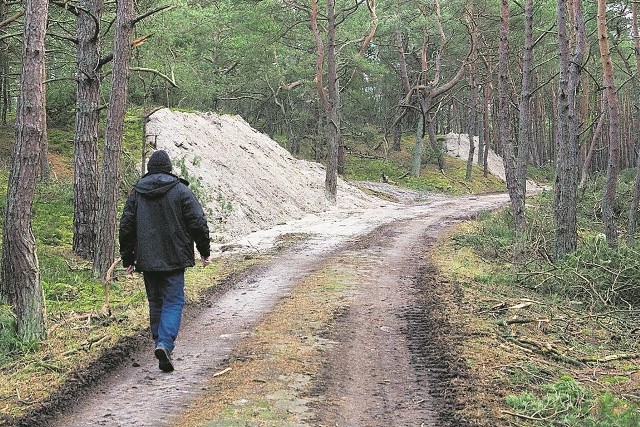 Zniszczona bateria grecka w Helu. To militarny zabytek, który niedawno odrestaurowano