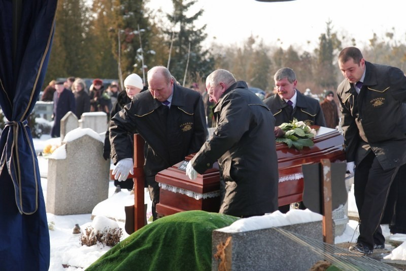 Poznań: Pogrzeb dr Marioli Balickiej [ZDJĘCIA]