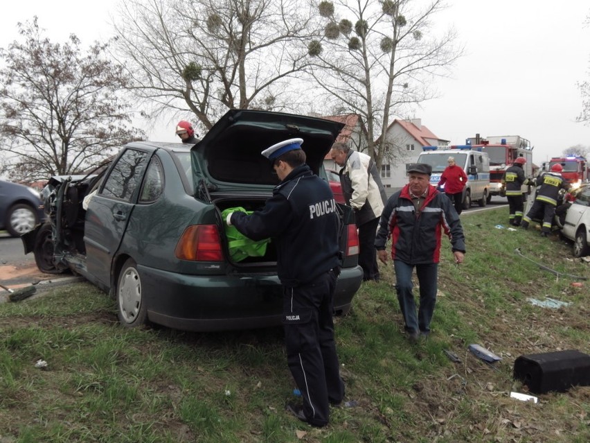 Groblice. Poważny wypadek na drodze Wrocław-Oława (ZDJĘCIA)