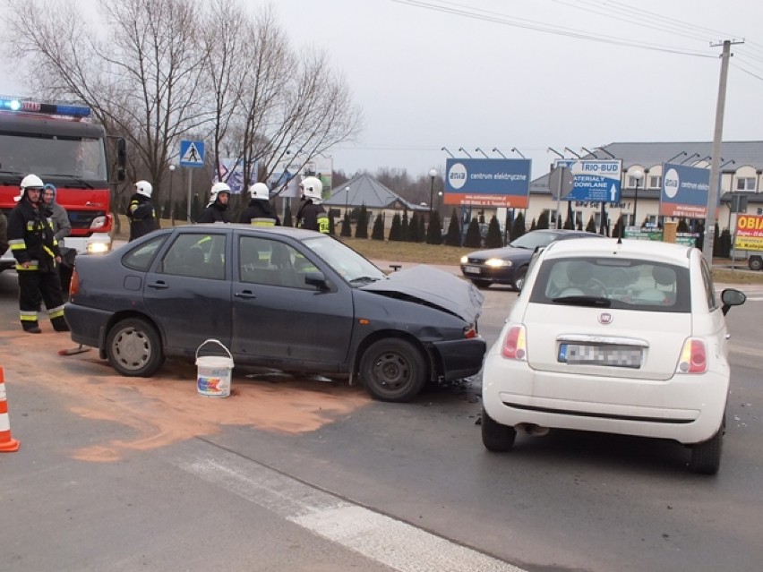 Bełchatów: wypadek na skrzyżowaniu Armii Krajowej i...