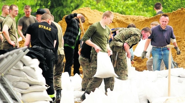 Do końca 2011 roku w Wojsku Polskim ma służyć 20 tysięcy żołnierzy Narodowych Sił Rezerwowych