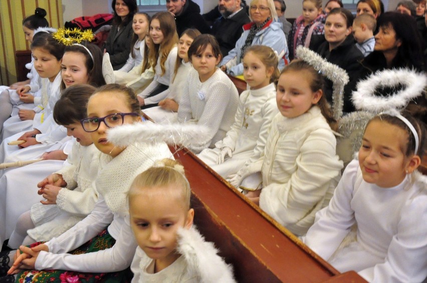 Jasełka w kościele parafialnym