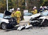 Horror na drodze przez Beskid Wyspowy. Strażacy wycinali rannych z wraków aut