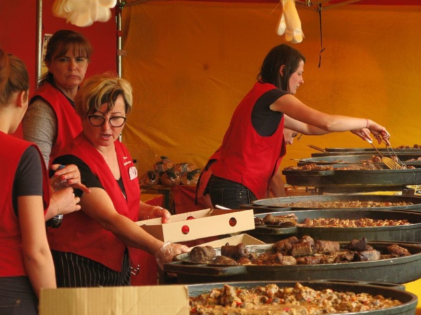 Piknik wołowy i festyn strażacki nad Małym Jeziorem...