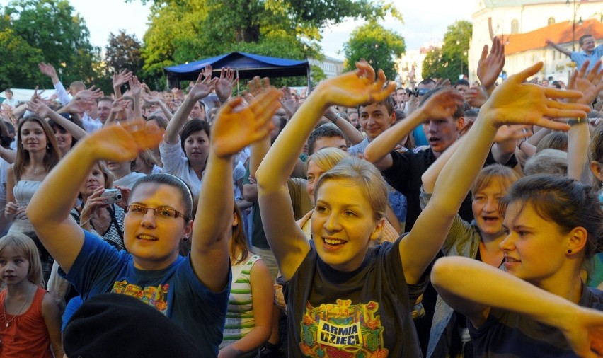 IX Koncert Chwały na placu Litewskim (ZDJĘCIA,WIDEO)