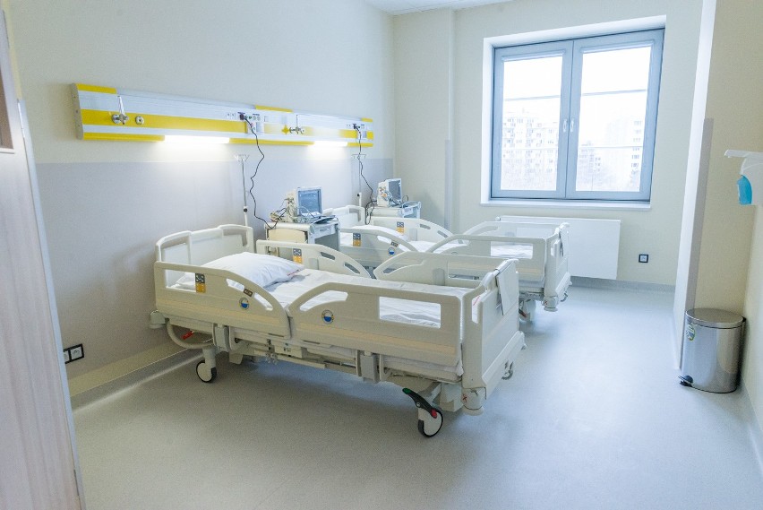 Szpital Południowy przyjął pierwszych pacjentów. Jak wygląda wnętrze pierwszego od lat nowego szpitala w Warszawie?