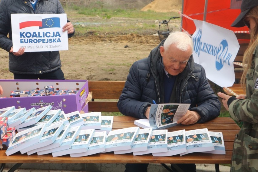 Leszek Miller gościł podczas rowerowego pikniku [ZDJĘCIA]