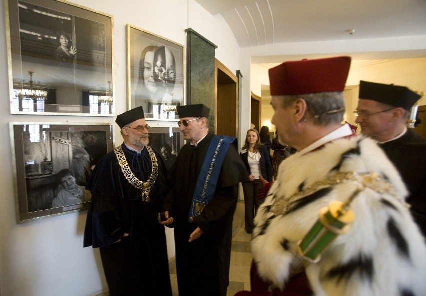 Sławomir Mrożek z doktoratem honoris causa Uniwersytetu...