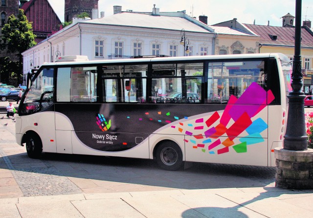 Pierwszy raz wykorzystano nowe logo miasta malując jeden z autobusów MPK