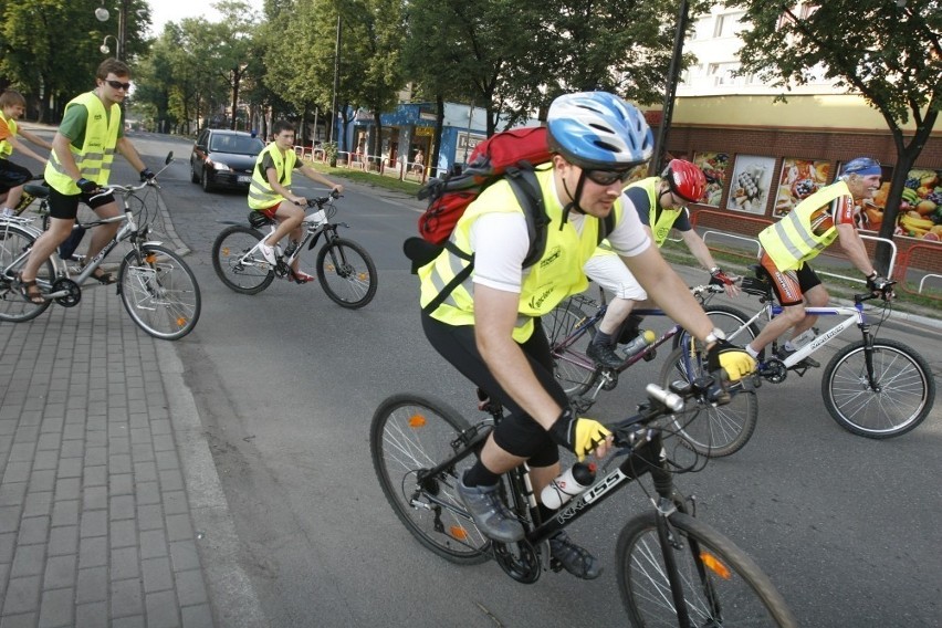 W piątek, 29 marca z Placu Jana Pawła II w Nowym Bytomiu...