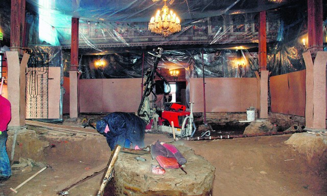Wierni i turyści poczekają jeszcze długo na zakończenie remontu i otwarcie zabytkowej świątyni w Binarowej
