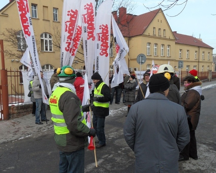 Siemianowice: Protest przeciwko likwidacji Sądu Rejonowego [ZDJĘCIA]