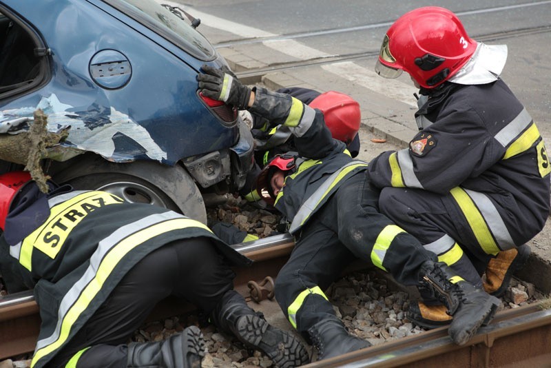 Wypadek na rogu Wólczańskiej i Mickiewicza