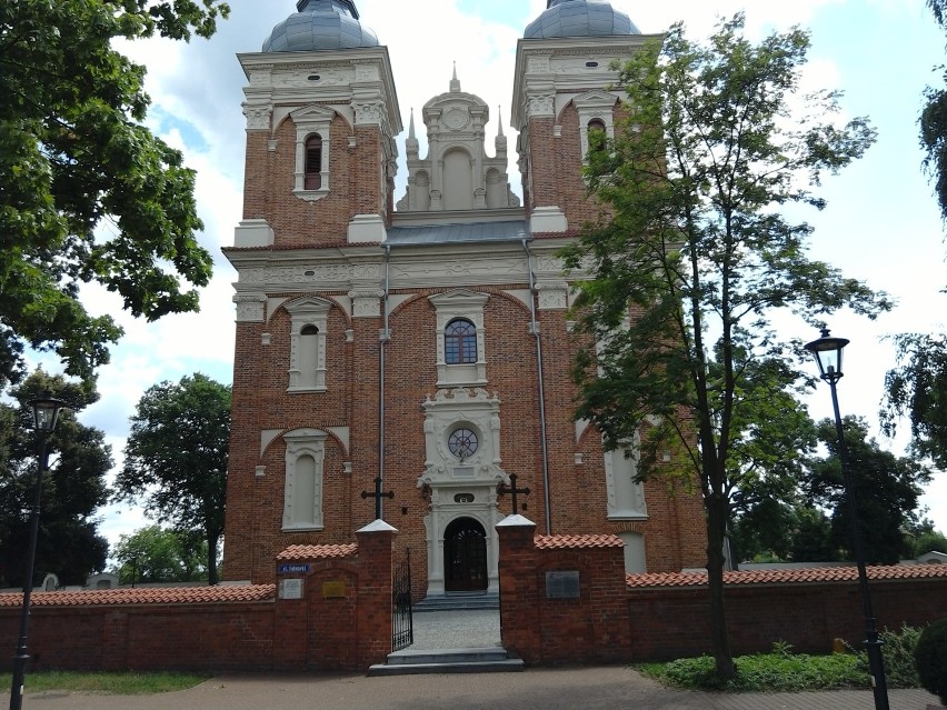 renesansowy kościół w Gołębiu