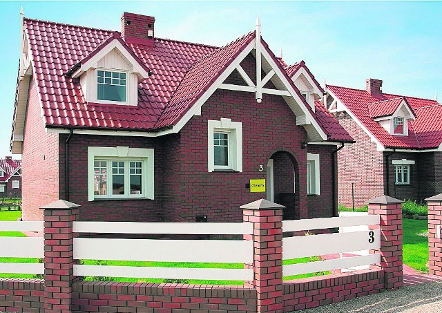 Domy wzorcowe to sugestia dla potencjalnych kupców (na zdjęciu budynki w Kamionkach). 