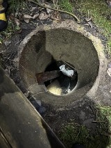 Mieszkanka Nowej Rudy wpadła do niezabezpieczonej studzienki kanalizacyjnej 
