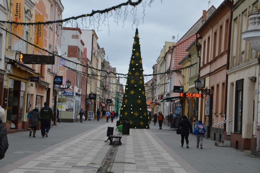 Już dziś rozświetlenie rawickiej choinki. Przyjdź z dziećmi o godzinie 17.00 na rawicki deptak