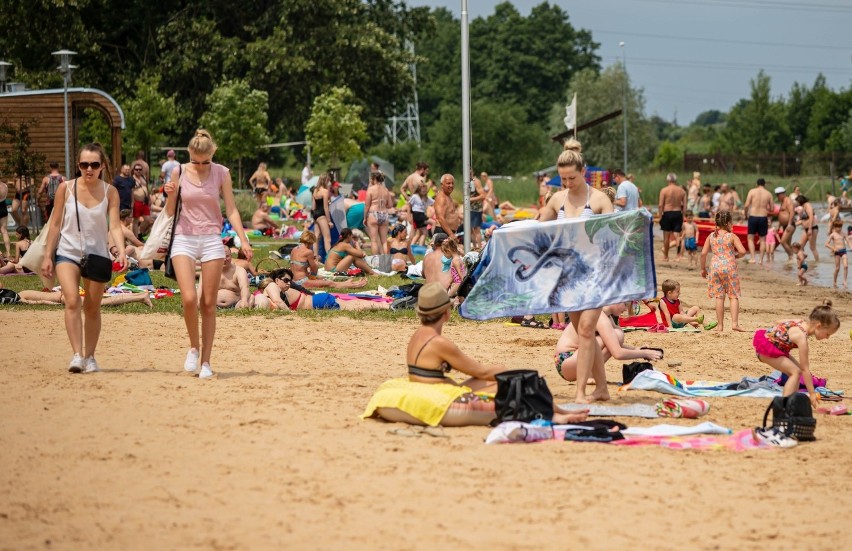 Plaża Dojlidy w Białymstoku jest chętnie odwiedzana przez...