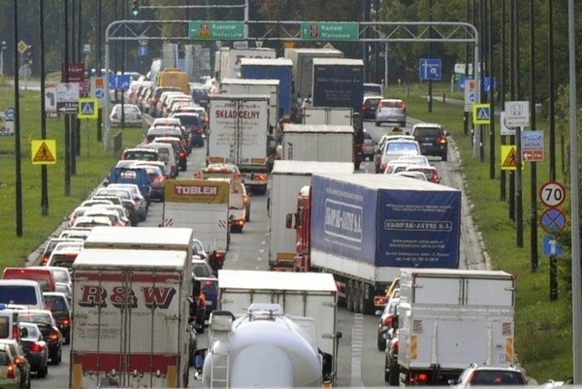 Korki na al. Solidarności to częsty widok