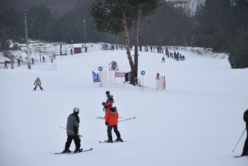 Tłumy narciarzy w ostatni weekend na chodzieskim stoku