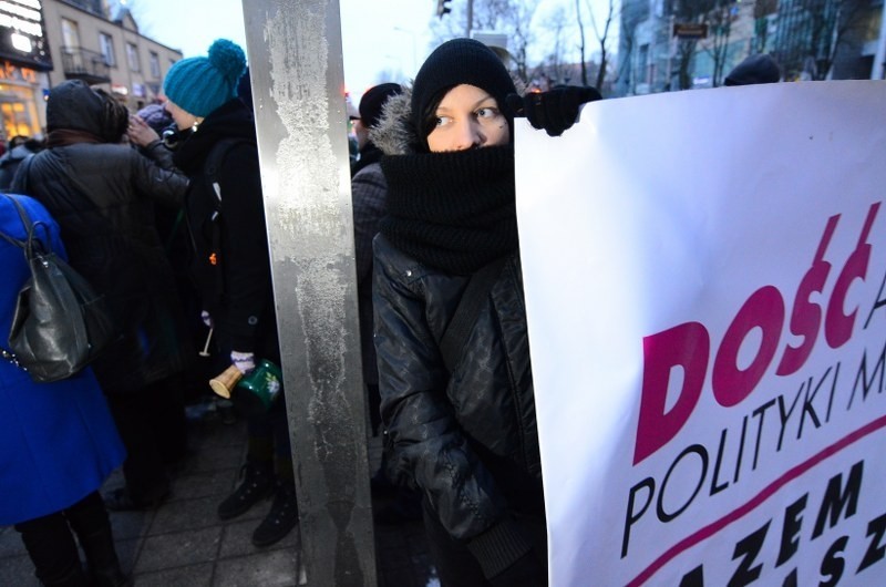 Manifa 2013 w Poznaniu: Bieda jest kobietą? Nie! [ZDJĘCIA, FILM]