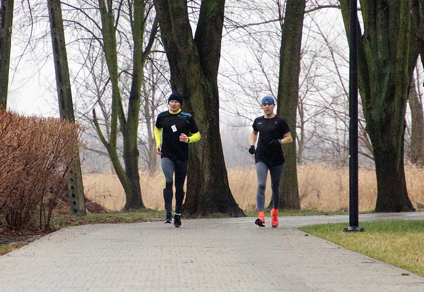 Biegają, truchtają i spacerują dla zdrowia! Przyłącz się do akcji parkrun w Kraśniku. Zobacz zdjęcia