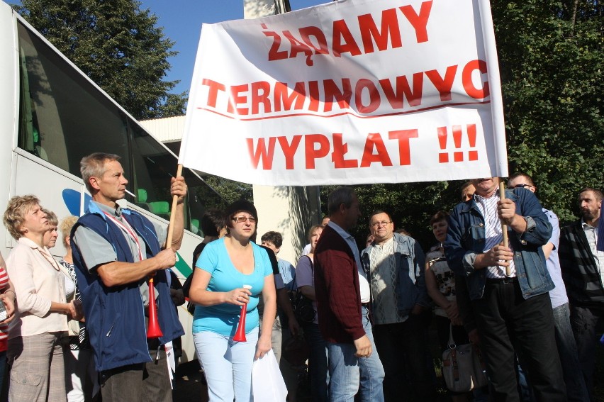 Katowice: Strajk pracowników odlewni z Zawiercia [ZDJĘCIA]