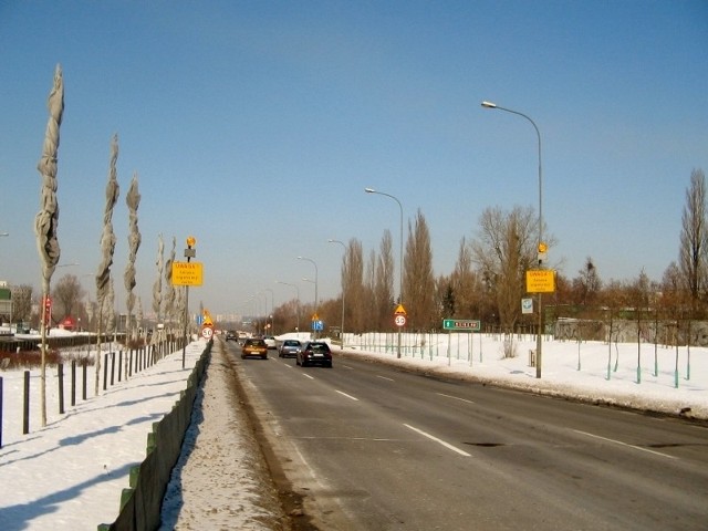 Na trasie katowickiej ograniczono prędkość do 50 km/h