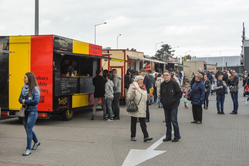 Food trucki po raz kolejny zjechały do Grudziądza [wideo, zdjęcia]