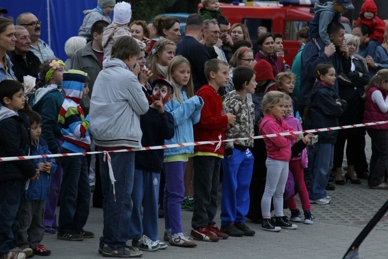 Poznań: Festyn osiedlowy z okazji Dni Umultowa - występy, pokazy i tańce [ZDJĘCIA]