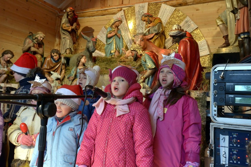 Festiwal Bożego Narodzenia w Lublinie: Kiermasz i kolędowanie (FOTO)