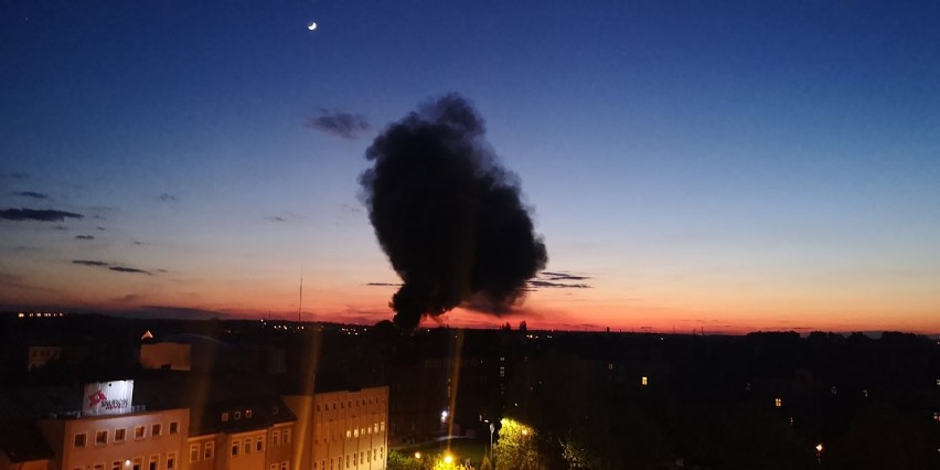 Pożar przy ul. Kominka na fotografiach naszych Czytelników [ZDJĘCIA]