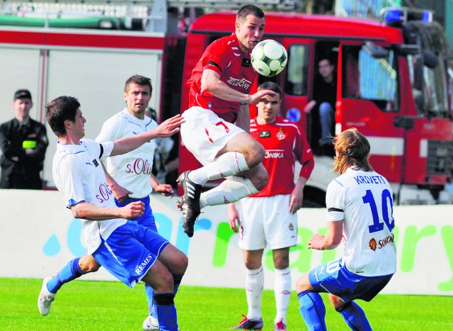 W ostatnim meczu obu drużyn padł remis 0:0. Jak się później okazało, lepiej wyszedł na tym Lech