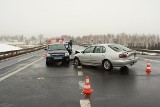 Wypadek w Miąskowie: Toyota zderzyła się z nissanem. Siedem osób rannych