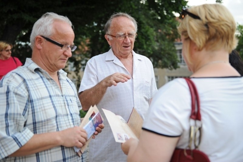 - To tutaj narodziła się historia polskiego hymnu, barw...