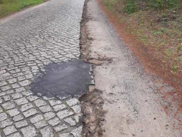 33 metry kostki granitowej zniknęło z drogi do Siodła.
