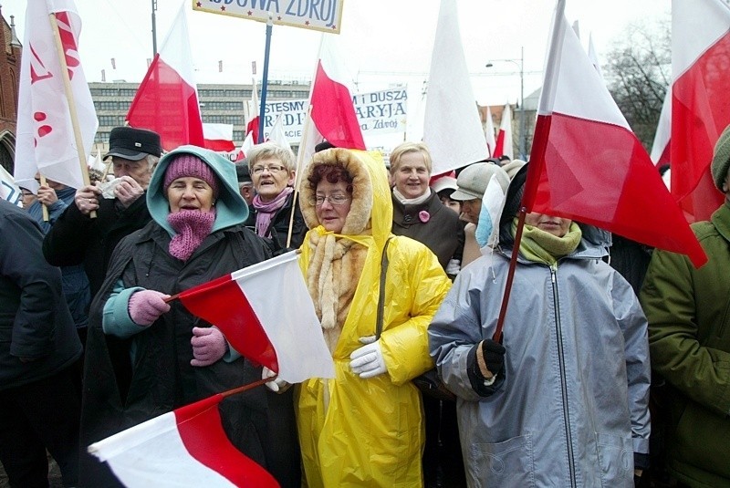 Demonstranci z PiS zablokowali centrum Wrocławia (ZDJĘCIA, FILMY)