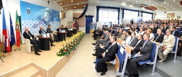 Wczoraj do Tarnowa zjechało wiele znakomitości świata polityki i biznesu. Dyskusje trwały kilka godzin