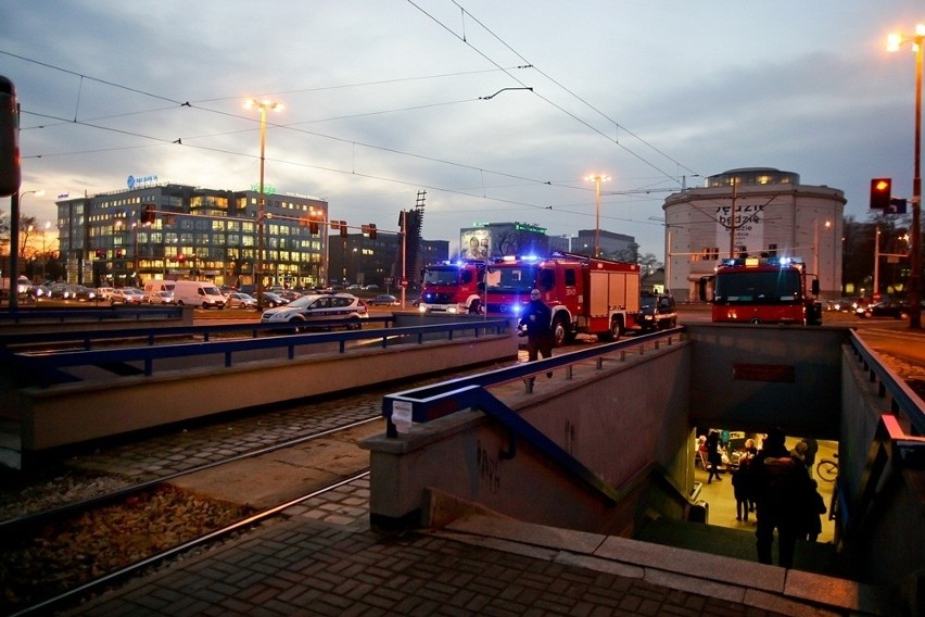 Wrocław: Na pl. Strzegomskim ściana przygniotła robotnika