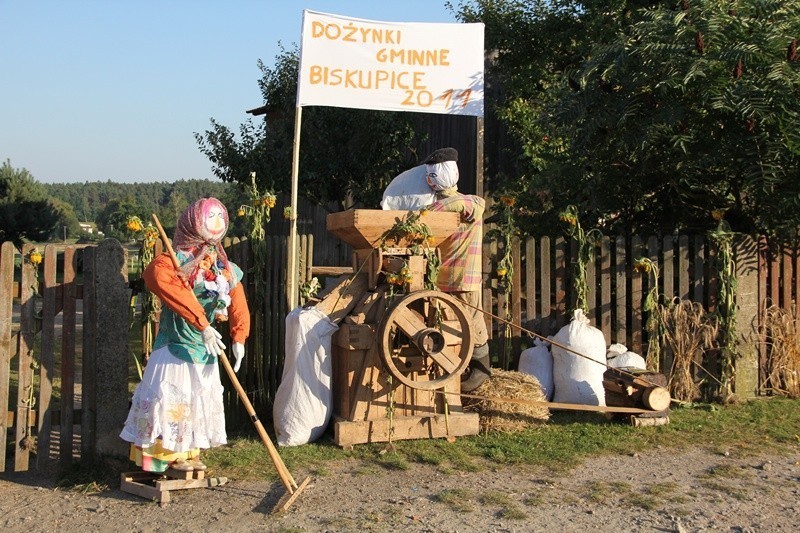 Z archiwum Gazety Sycowskiej: Gminne dożynki w Biskupicach w 2011 roku