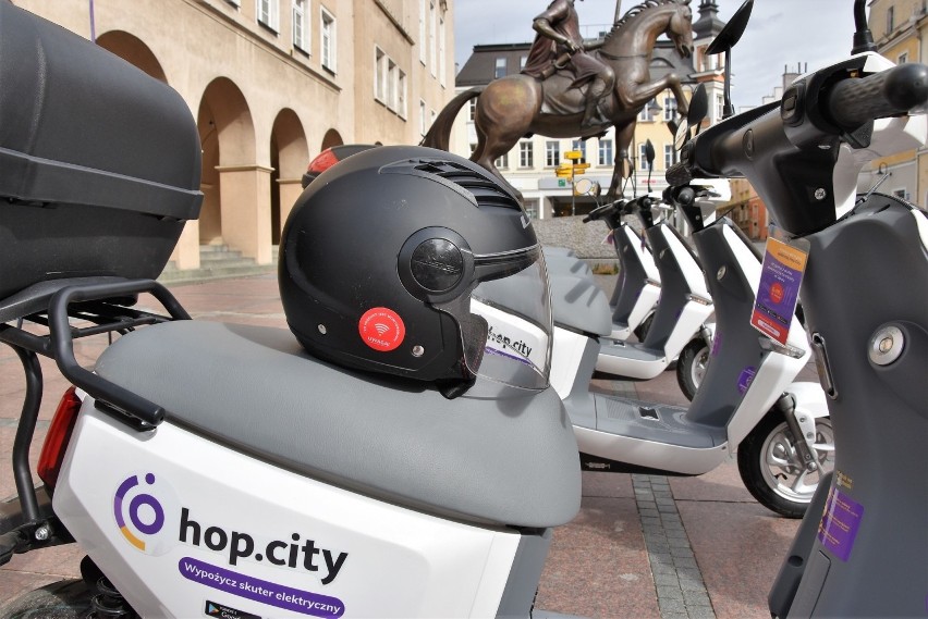 Skutery elektryczne Hop City w Opolu można wypożyczać od...